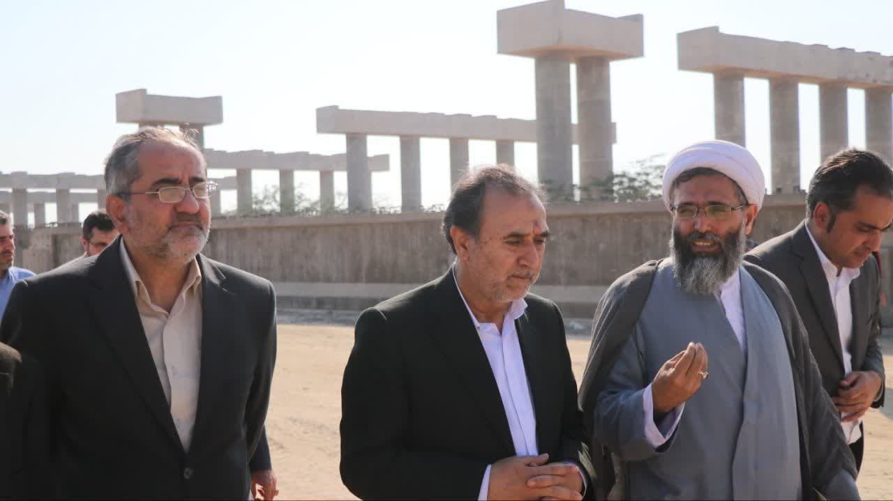 قشم در مسیر رونق اقتصادی و سرمایه گذاری قشم در مسیر رونق اقتصادی و سرمایه گذاری